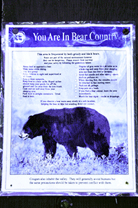 Bear_country_sign_Canada.gif